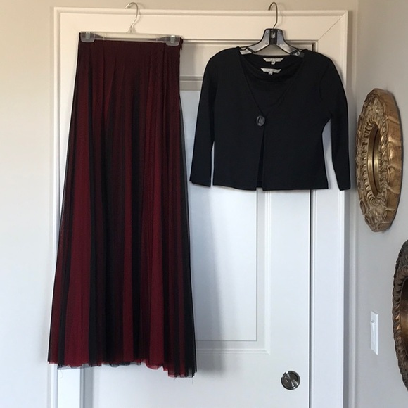 Alexia Admor Dresses & Skirts - Alexia Admor Formal Skirt and Jacket/Tank Set